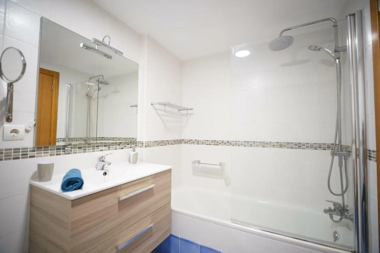 Spacious And Comfortable Paraiso II 플라야 파라이소